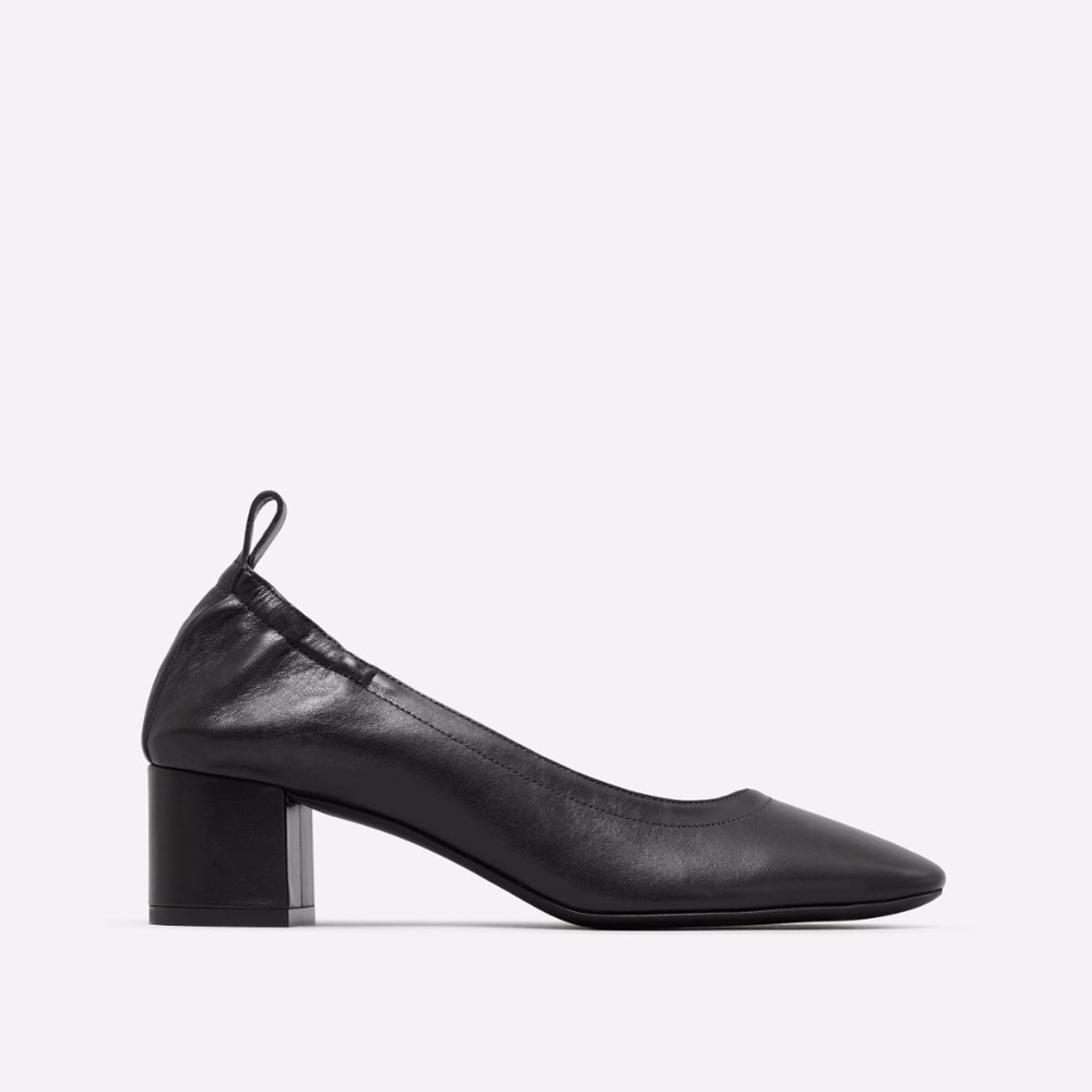 NWOT Everlane Day Heel